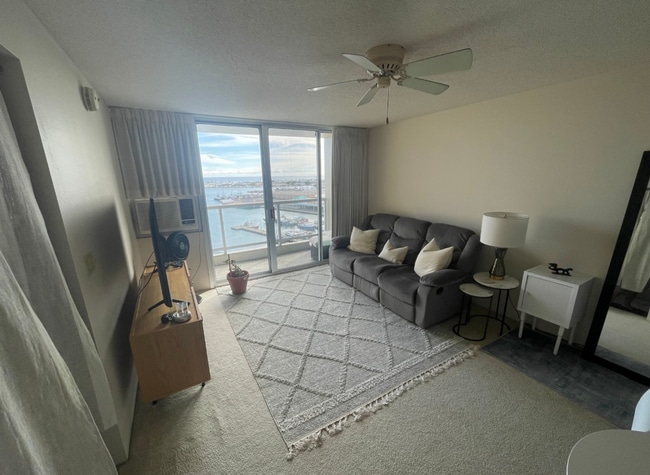 Photo - 215 N King St Apartment