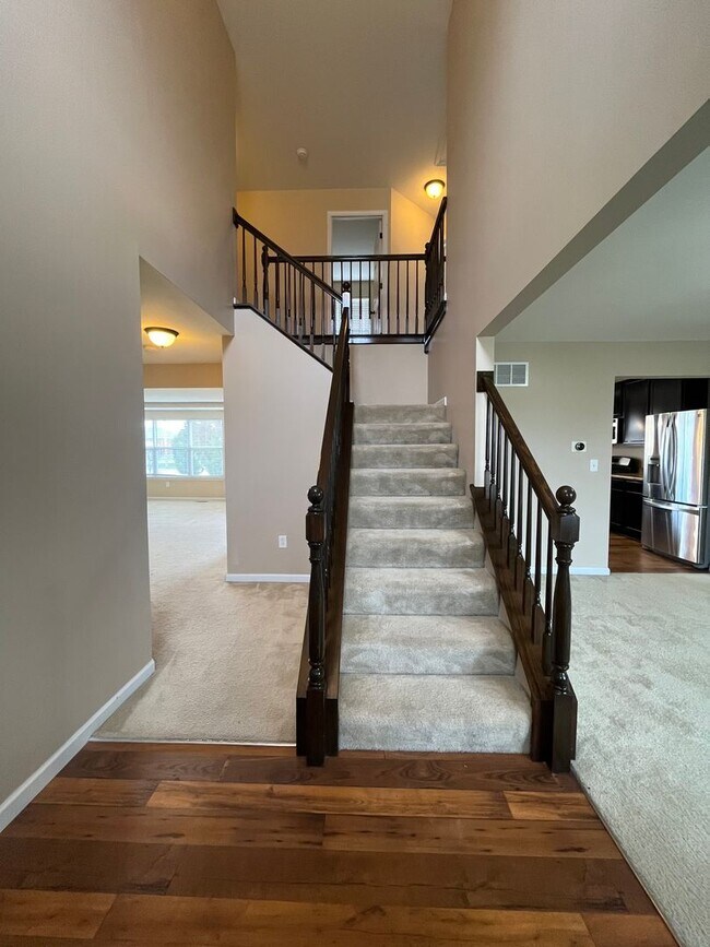 Building Photo - Updated 4 Bed 3 Bath Home In Fairview Heights!