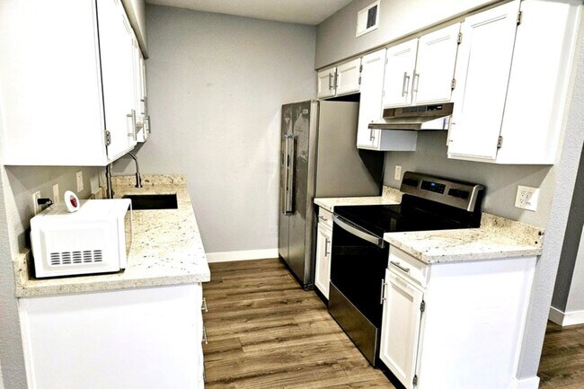 Foto del edificio - 601 N May