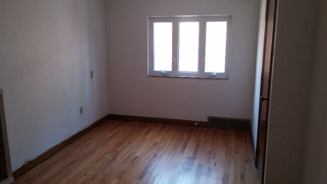 Foto del edificio - 6318 Glenview Pl