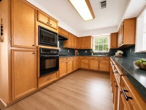 Building Photo - 211 Shenandoah Dr