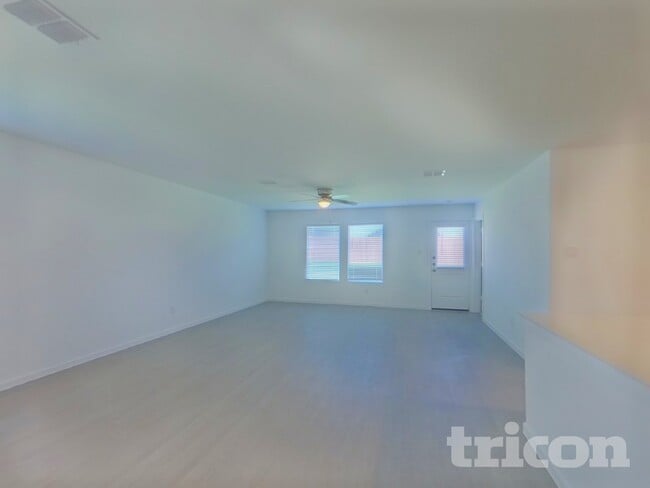 Building Photo - 1632 Baugh St