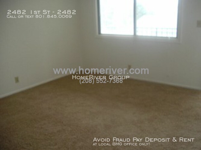 Building Photo - 2482