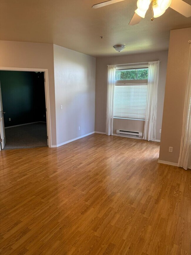 Foto del edificio - 2Bd/2Ba Kent Condo