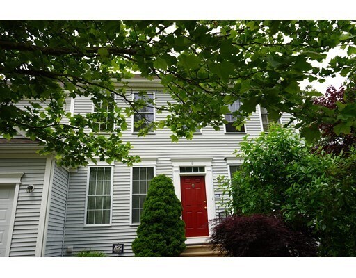 Foto del edificio - 8 Aspen Ave