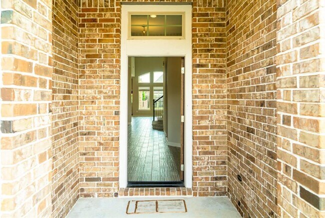Building Photo - 9311 Stablewood Lakes Ln