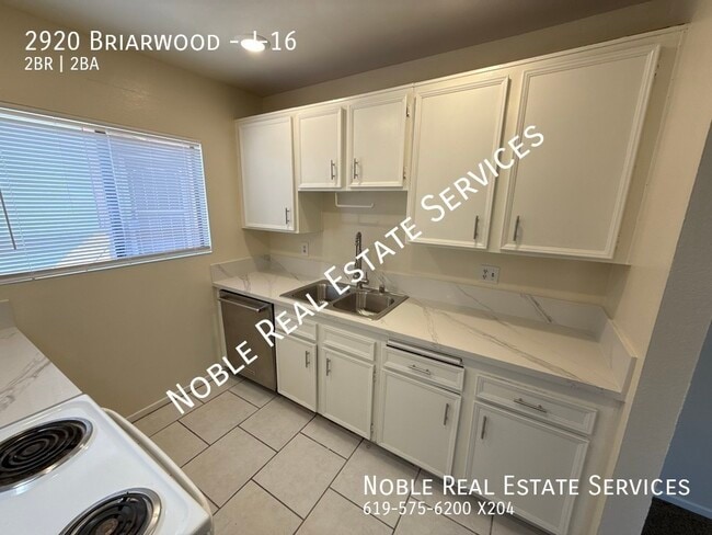 Foto del edificio - 2920 Briarwood-J-16