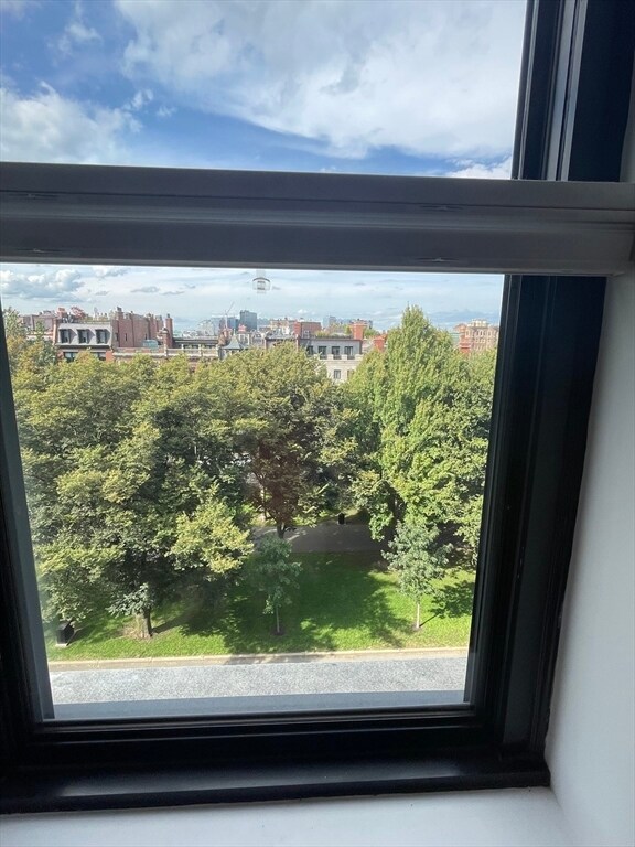 Foto del edificio - 186 Commonwealth Ave