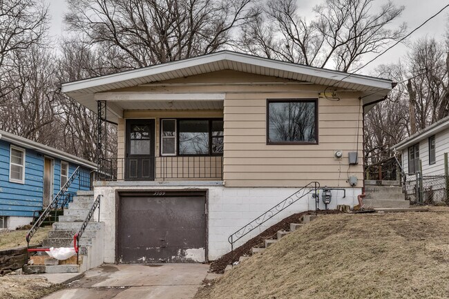 Building Photo - 3509 Redick Ave