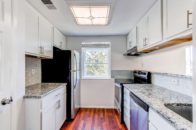 Building Photo - 3043 S Ursula Cir