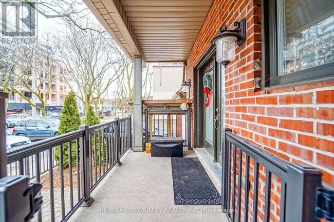 Photo du bâtiment - 4 Lakeview Ave