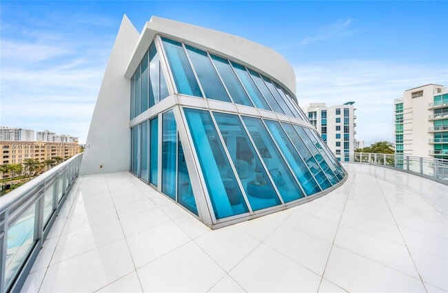Foto del edificio - 2950 NE 188th St
