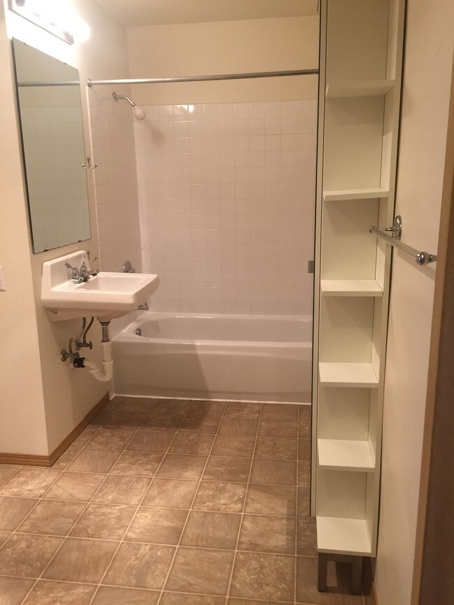 Fairway Apartments Rentals Edmonds, WA