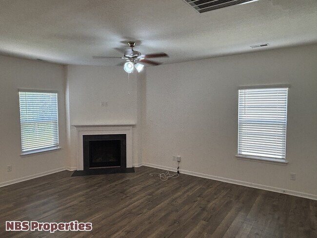 Foto del edificio - 2830 Red Barn Rd