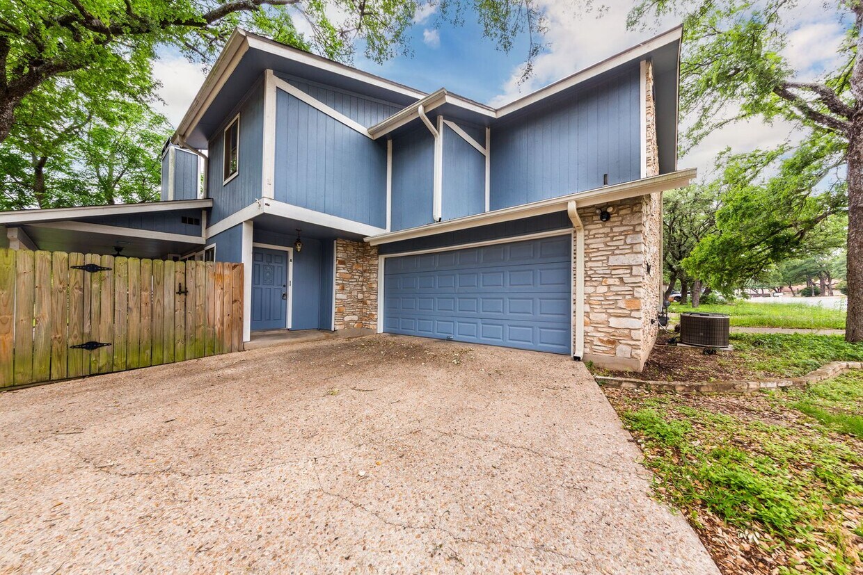 Primary Photo - 8501 Fathom Cir