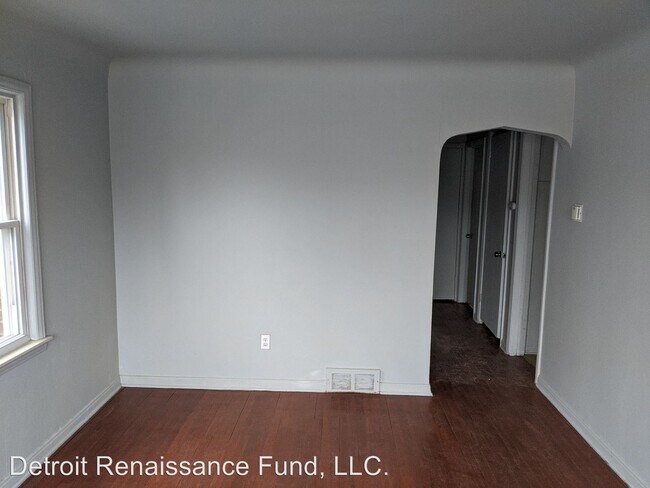 Building Photo - 3 br, 1.5 bath House - 17660 Runyon