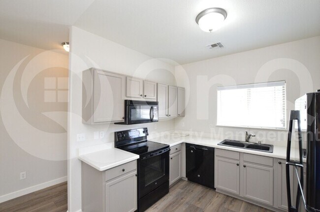 Building Photo - 1866 E Dust Devil Dr