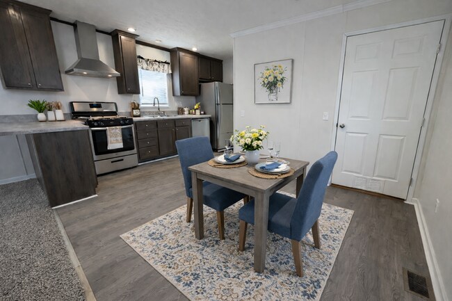 Building Photo - 15386 Danseur Dr