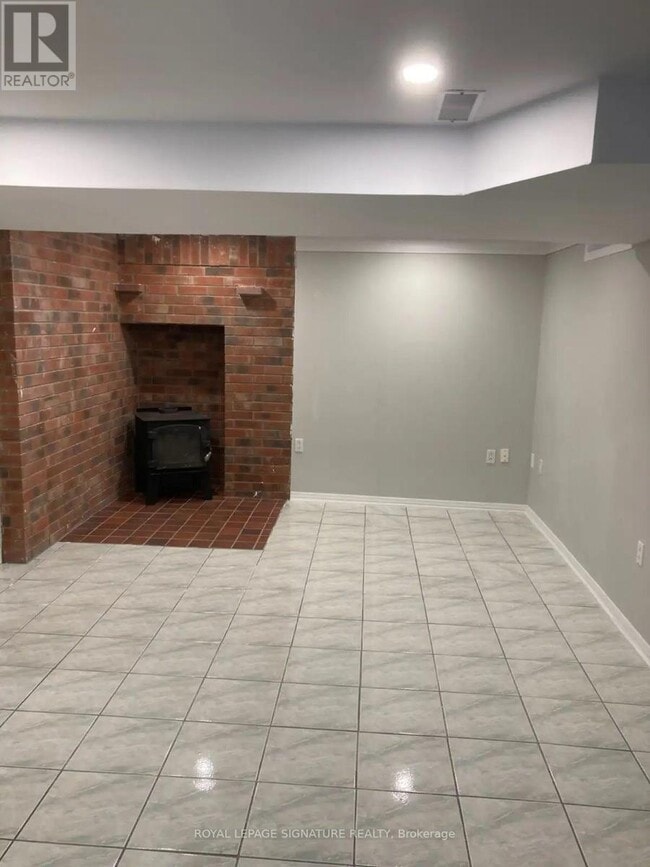 Building Photo - 154 Fifefield Dr