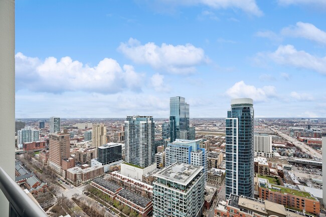 Foto del edificio - 1235 S Prairie Ave
