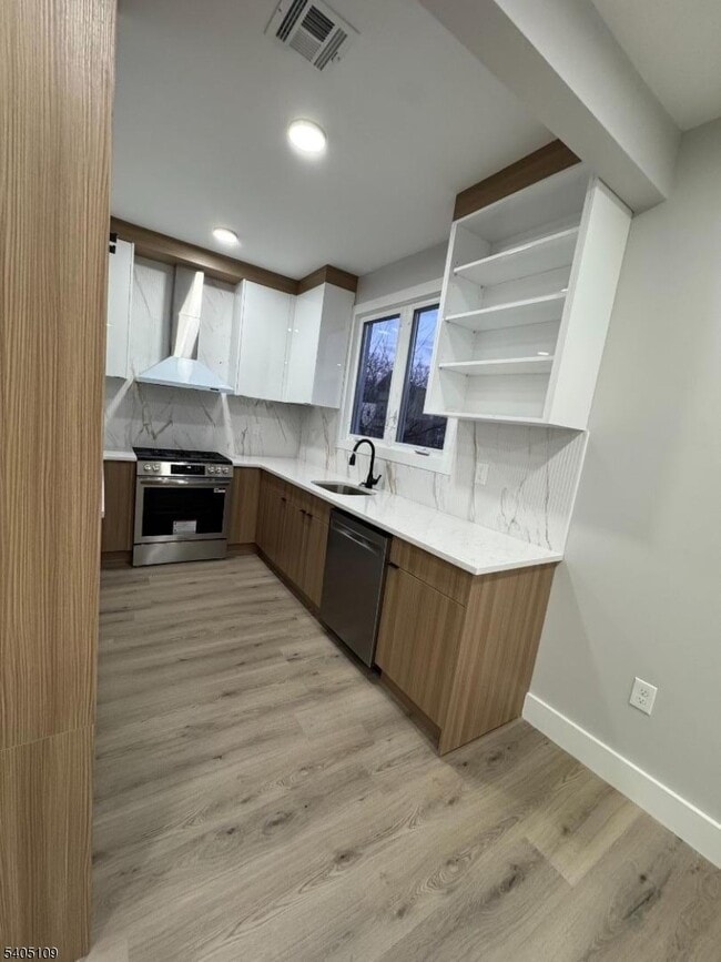 Building Photo - 859 S 16th St