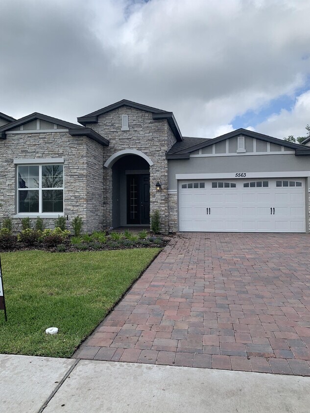 Foto principal - 5563 Sabal Dr