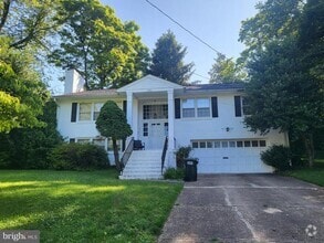 Building Photo - 1501 Walden Dr