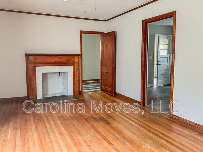 Foto del edificio - 300 Meridian Ave