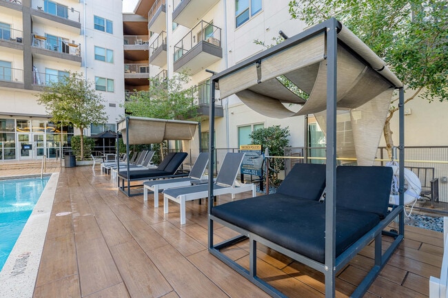 011CAF_Evocar_EXAMEN_XS_02_2025 - Evoke