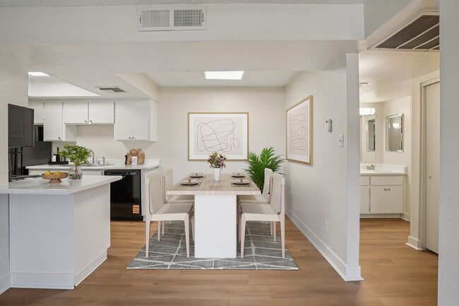 Interior Photo - Gilbert Greens