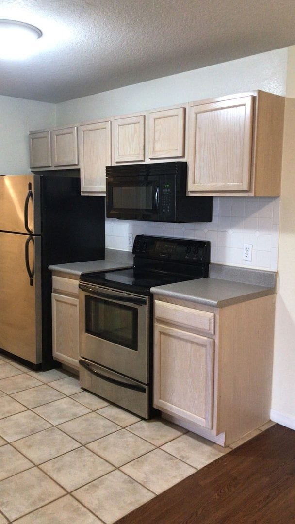 Photo - 8849 Latrec Ave House