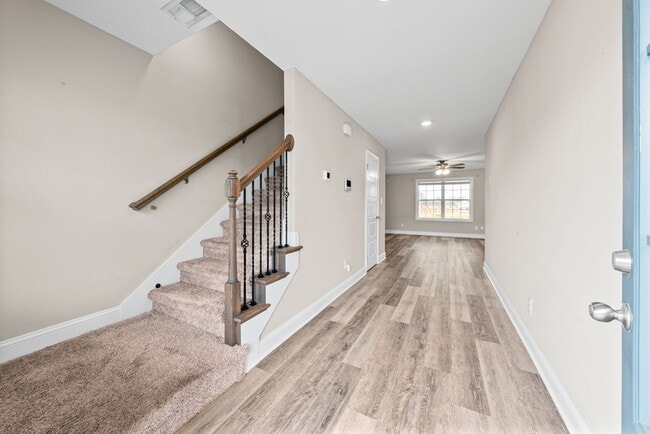 Building Photo - 835 Karmaflux Way