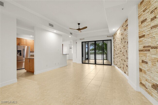 Building Photo - 10733 Mirasol Dr