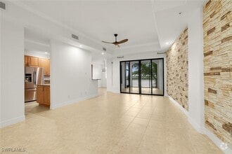 Building Photo - 10733 Mirasol Dr