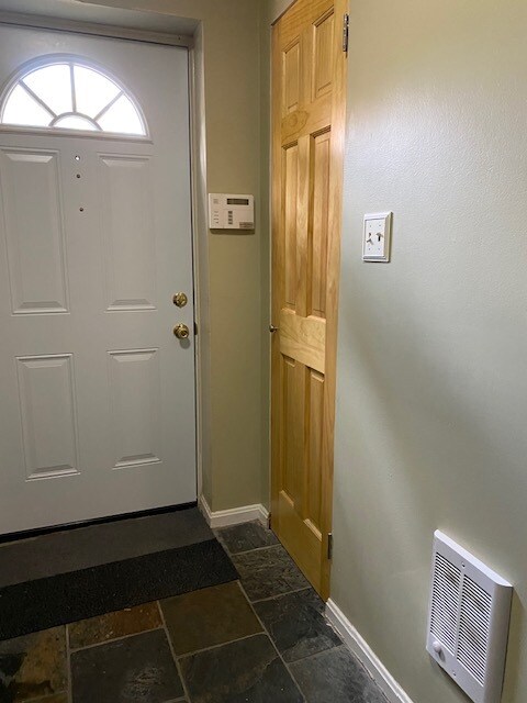 Foto del edificio - 767 3rd St NE