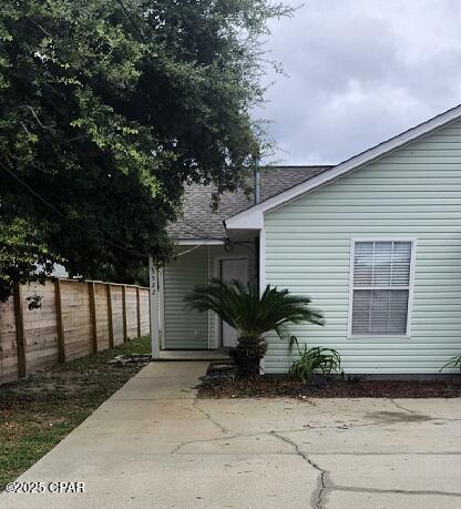 Building Photo - 5522 Pinetree Ave