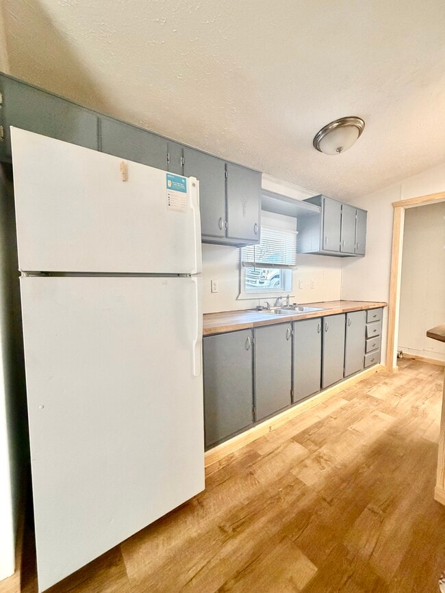 Foto del edificio - Busters Place