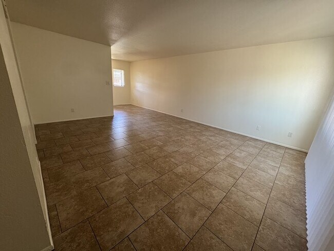 Foto del edificio - West Phoenix Townhome