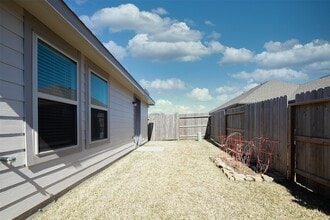 Building Photo - 18450 White Stallion Ln