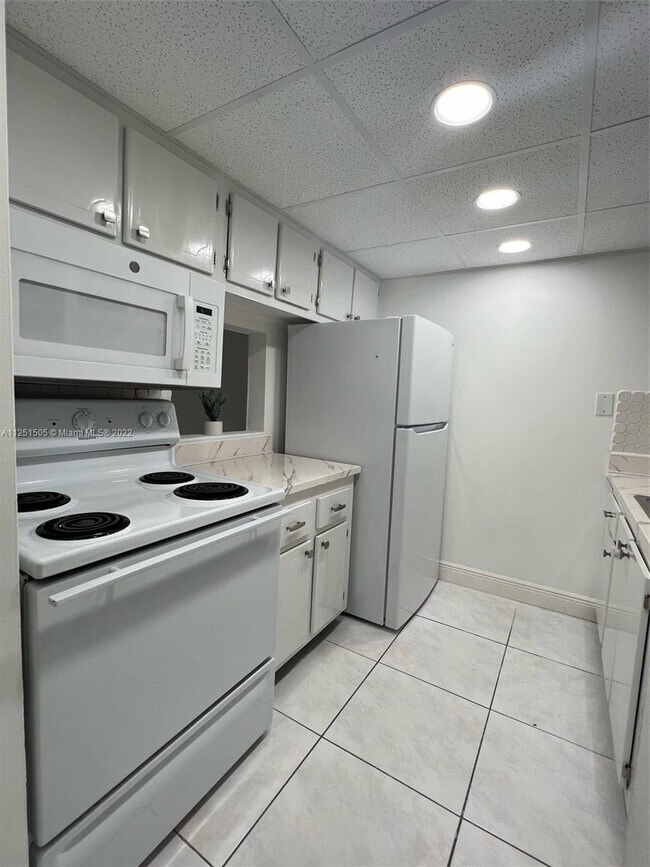 Building Photo - 14301 SW 88th St