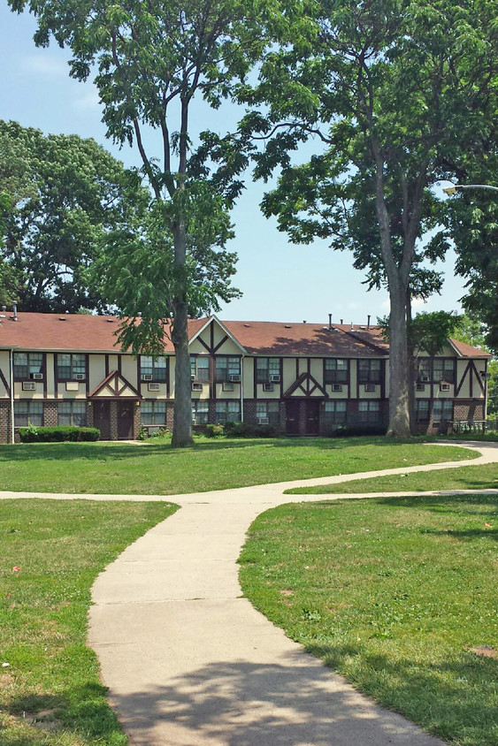 Primary Photo - Liberty Village