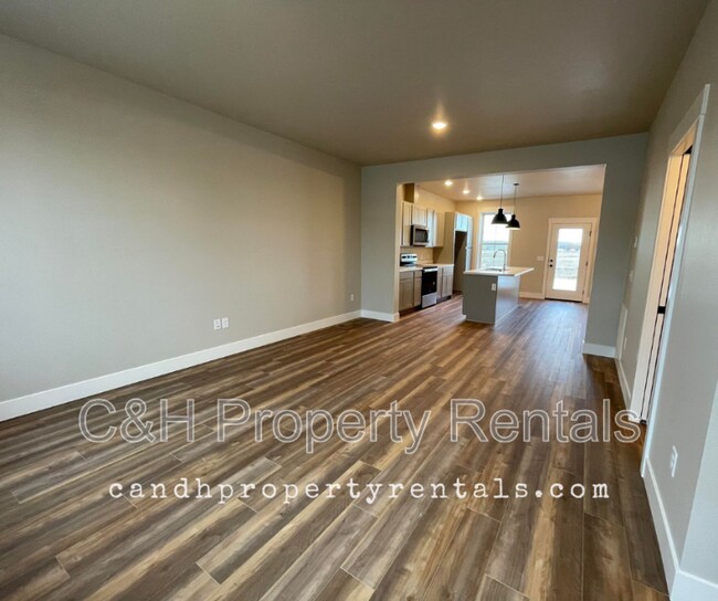 Foto del edificio - 6077 Northstead Ave