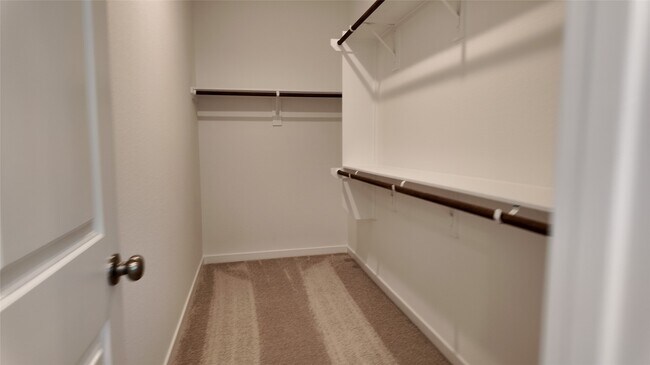 Building Photo - 15645 Maple Cv Ln
