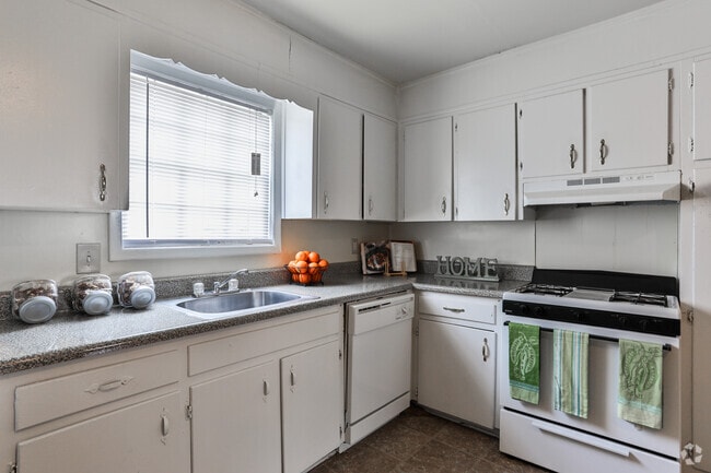 1HAB, 1BA - 1.250 ft² - Reserve at Maple Ridge