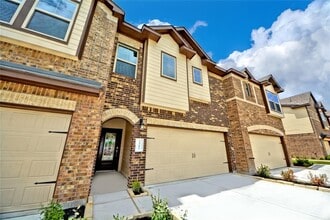 Building Photo - 3332 Rainflower Springs Ln