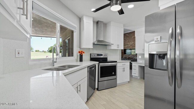 Foto del edificio - 10738 W Wheatridge Dr