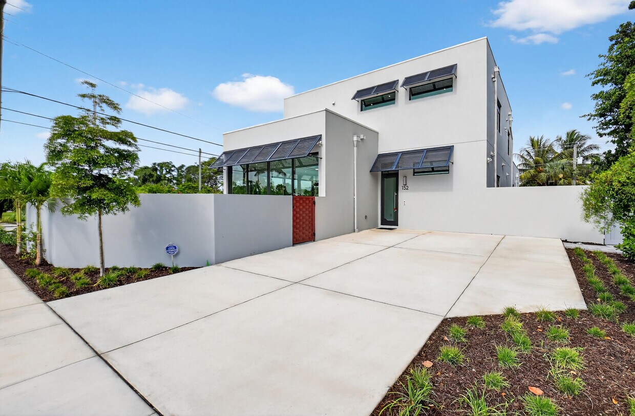Foto principal - 203 SW 2nd St