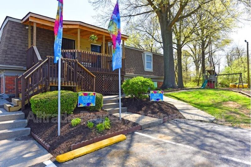 Primary Photo - 5505 Hunt Club Ln