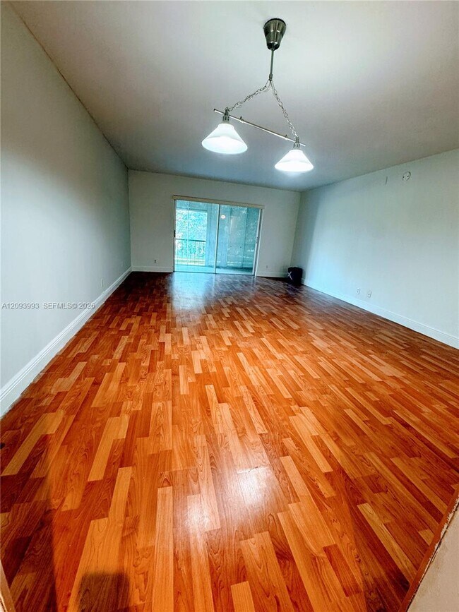 Building Photo - 6200 S Falls Cir Dr