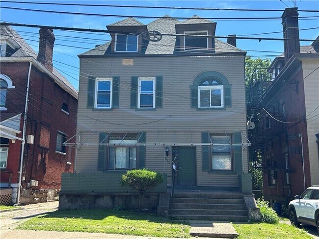 Foto del edificio - 317 Stratford Ave